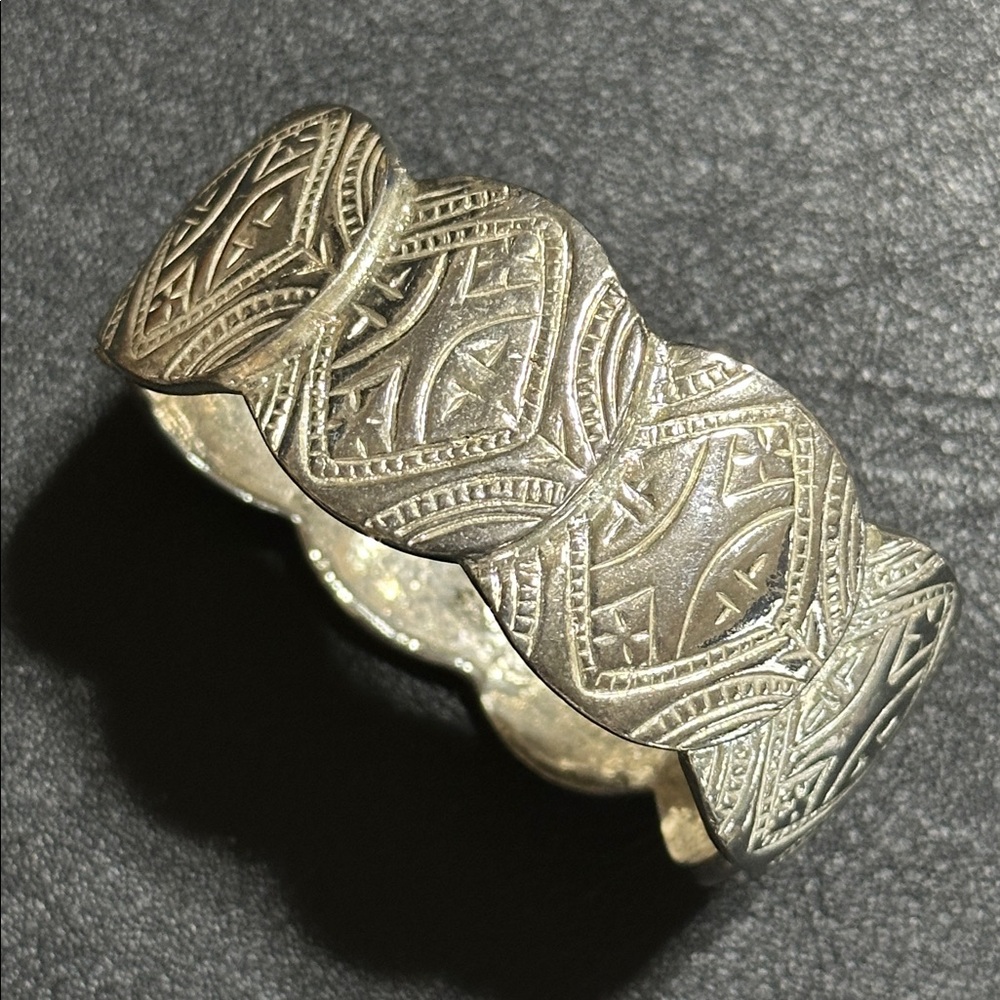 Premier Designs Silver Tone Vintage Clamper Bracelet